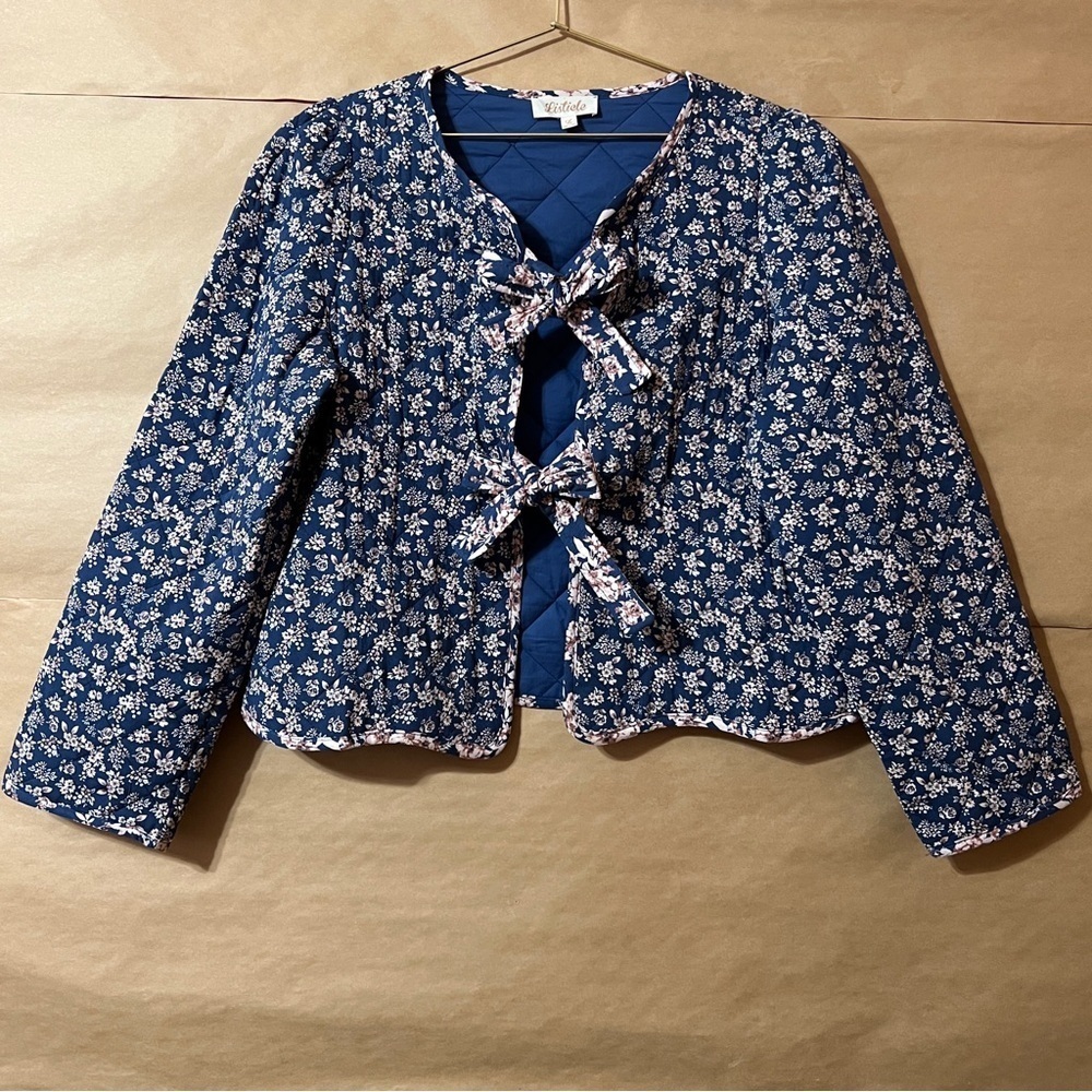 Listicle | NWOT Ditzy Floral Print Bow Tie Front Quilted Jacket Coat Size L
